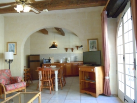 Razzett ZNUBER kitchen, dining and sitting area