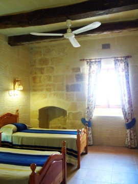 Razzett GHANNEJ fourth twin bedroom with ceiling fan
